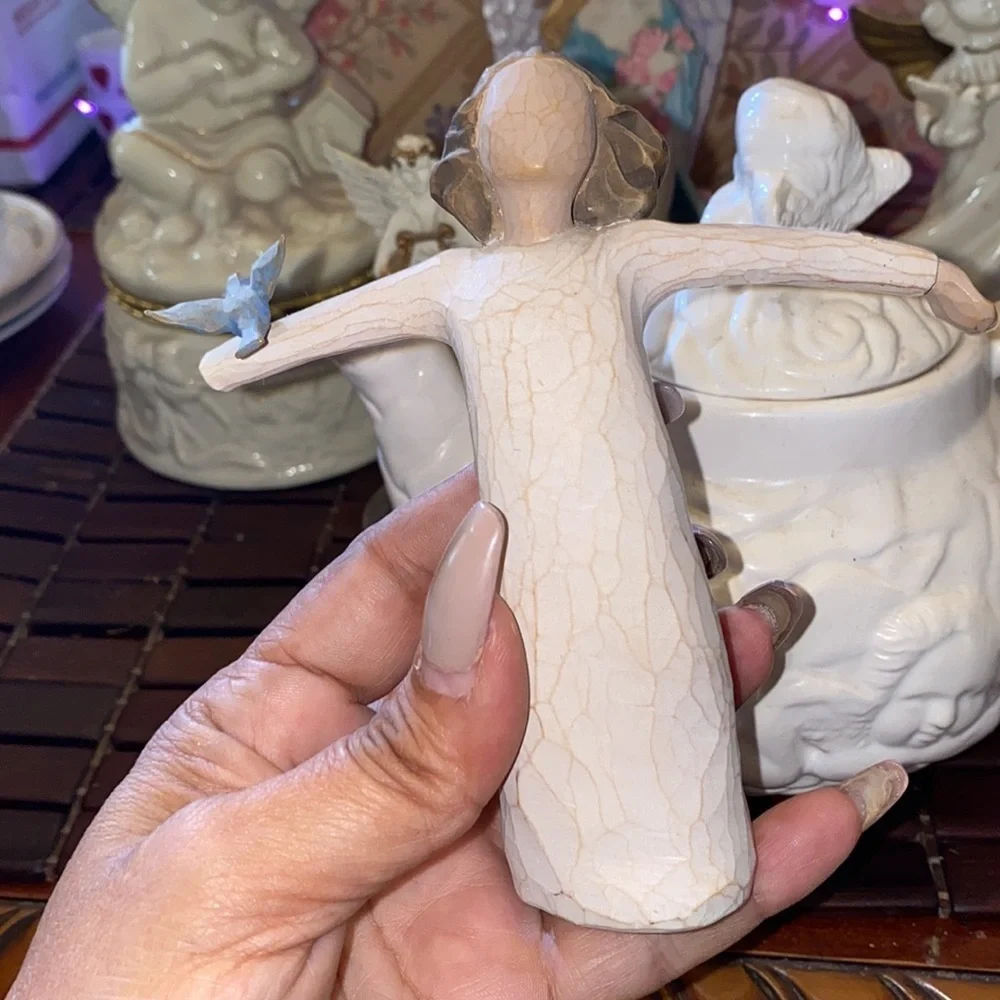 Bundle of angle pieces including a teapot, jewelry holder, candle holder, bell